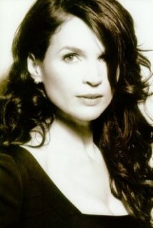 Julia Ormond