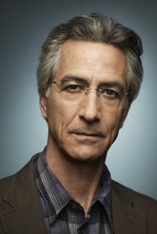 David Strathairn