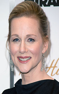 Laura Linney