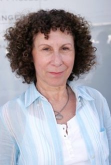 Rhea Perlman