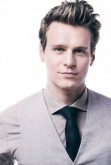 Jonathan Groff