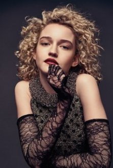 Julia Garner